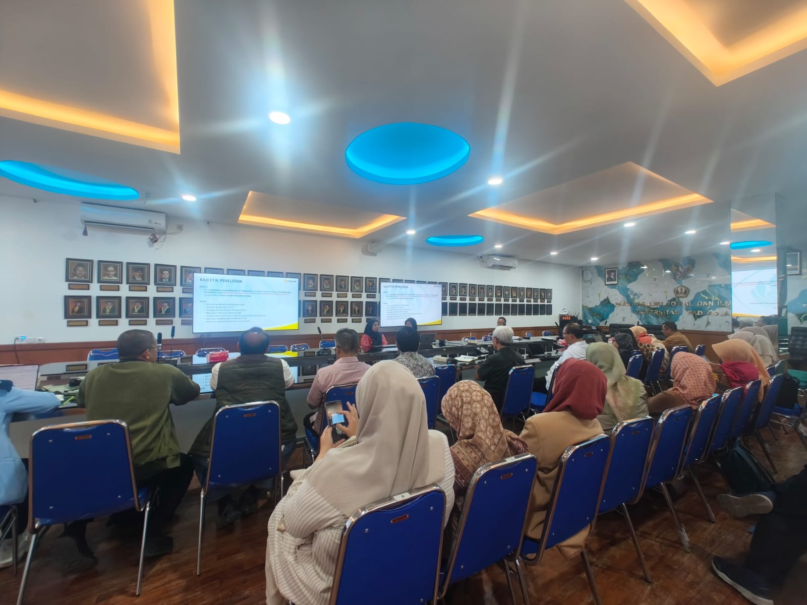 Sosialisasi Klirens Etik Penelitian FISIP UNPAD tanggal 1 September 2026 pukul 13.00 s.d 15.30 WIB di Ruang Seminar Besar Gedung A FISIP UNPAD